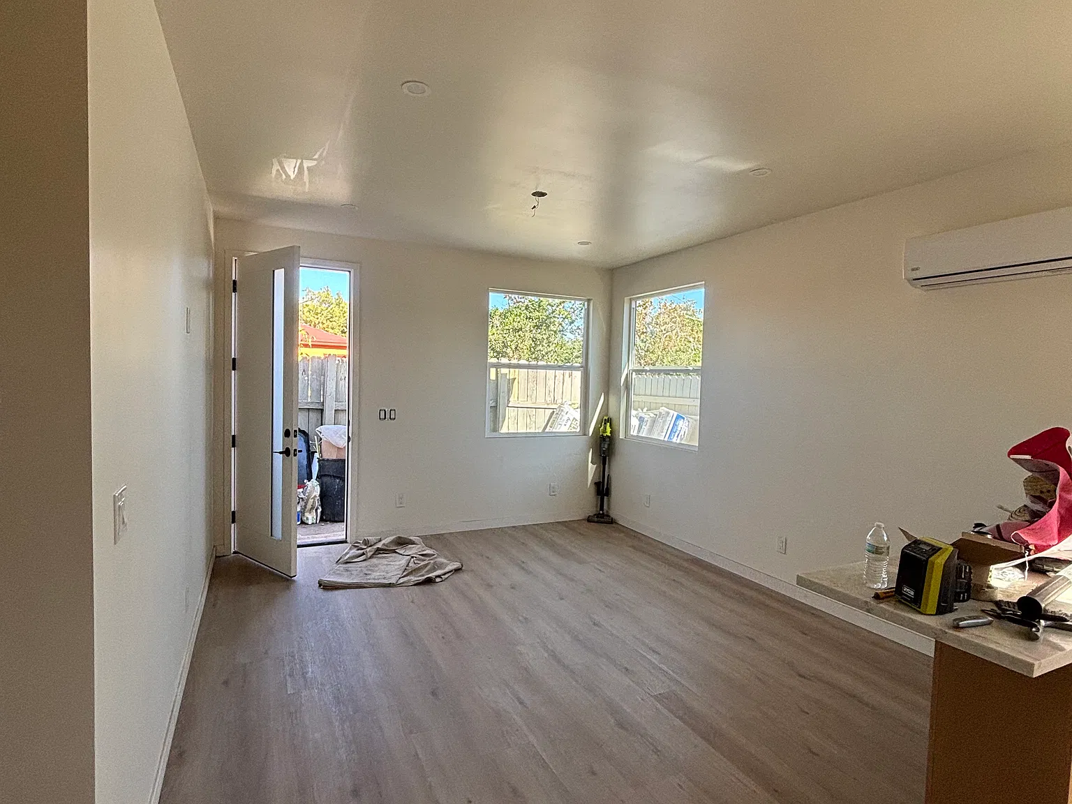 2 bed, 785 sqft, $3,200 — Photo 4