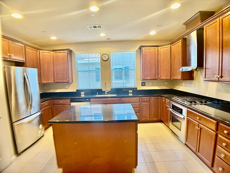 1581 Shore Pl #8 — Photo 15