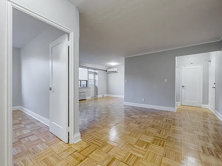 130 Jameson Ave — Photo 37