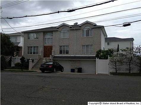 1st image of 157 Dugdale St