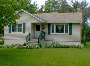 186 Ridgewood Ave, Bensenville, IL 60106