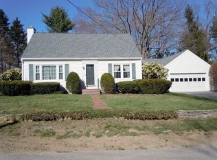 8 Bayberry Ln, Exeter, NH 03833