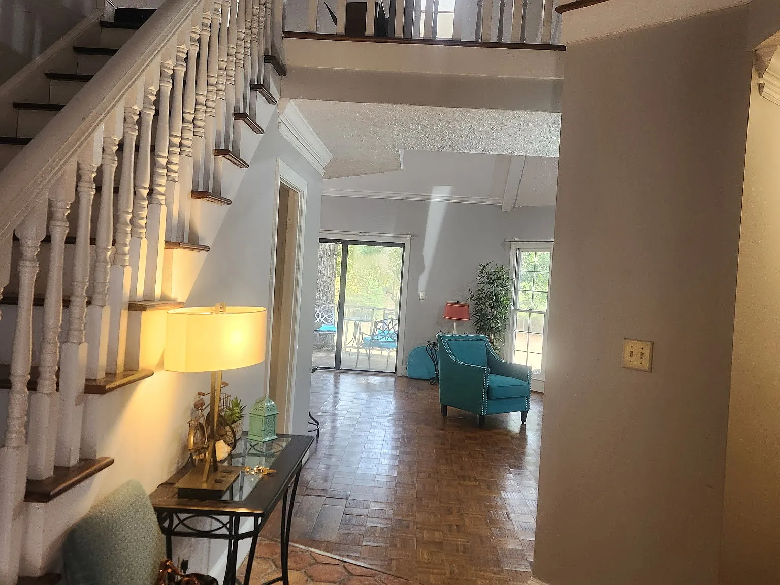 5089 Highland Hills Ct — Photo 2