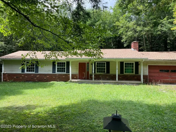 623 Thistle Ln, Bear Creek, PA 18602