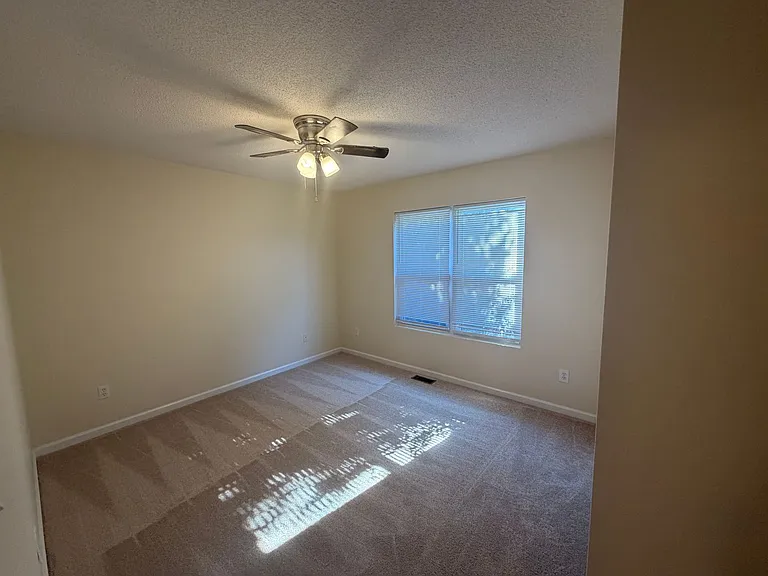 2188 Samanthas Wells Rd — Photo 9