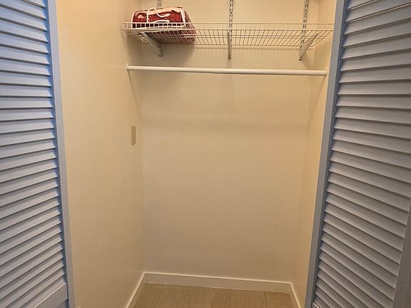 5th image of 10465 SW 42nd Ter