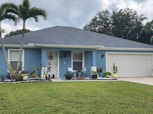 562 SE Majestic Ter, Port Saint Lucie, FL 34983