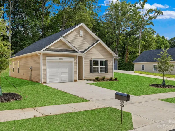 3415 Keith Dr, Charlotte, NC 28269