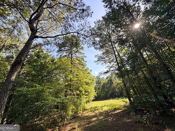 3rd image of 2 Cunningham Rd