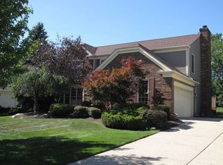 2326 Pleasant View Dr, Rochester Hills, MI 48306
