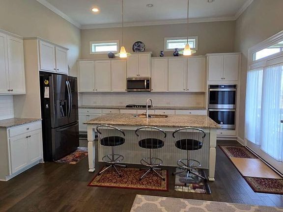 5th image of 4561 Woodward Walk Ln