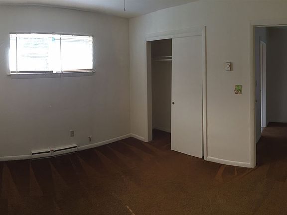 4th image of 400 Warwick Ave APT 10