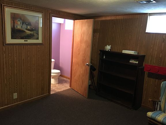 4th image of 850 Hollywood Ln