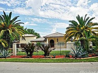 7650 SW 122nd St, Pinecrest, FL 33156