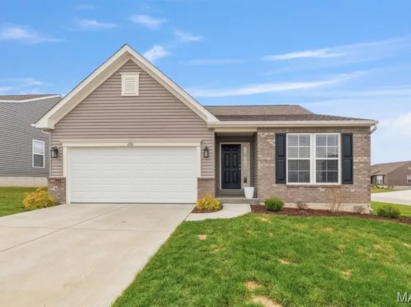 2131 Central Park Dr, Troy, MO 63379