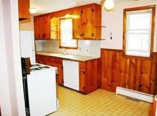 125 Cherokee Dr, Springfield, MA 01109