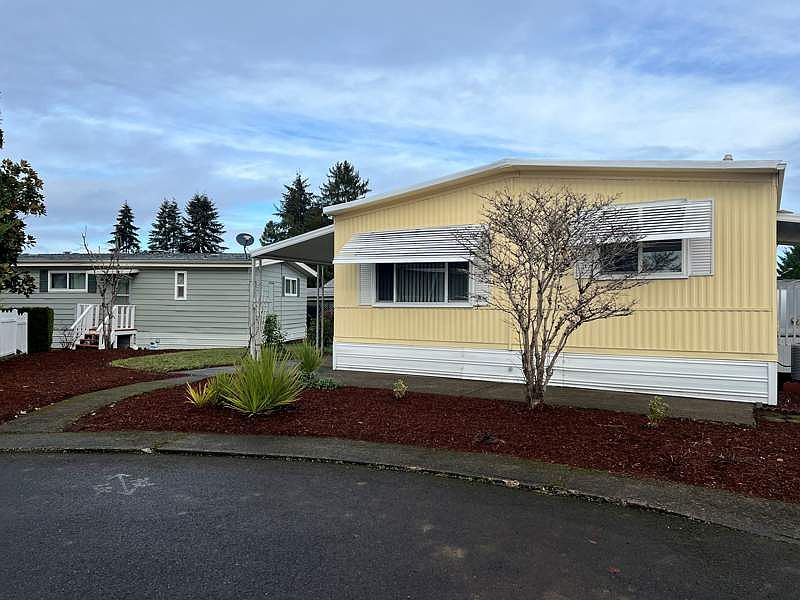 1st image of 2232 42nd Ave SE Unit 579