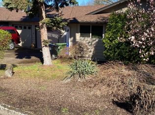 1205 Clinton Dr #1207, Eugene, OR 97401