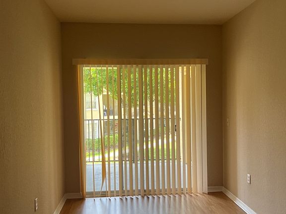 4th image of 1507 Belmont Ln #1507