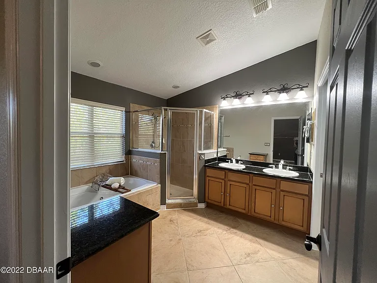 100 Grey Widgeon Ct — Photo 22