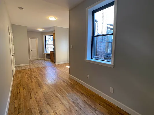 Rented by Tourma Realty LLC | media 30