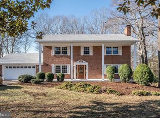 1 Greenleaf Ter, Stafford, VA 22556