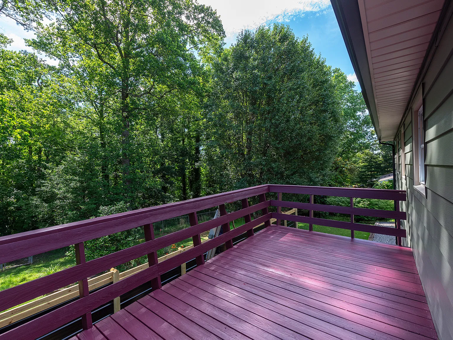 3 bed, 1000 sqft, $2,400 — Photo 3