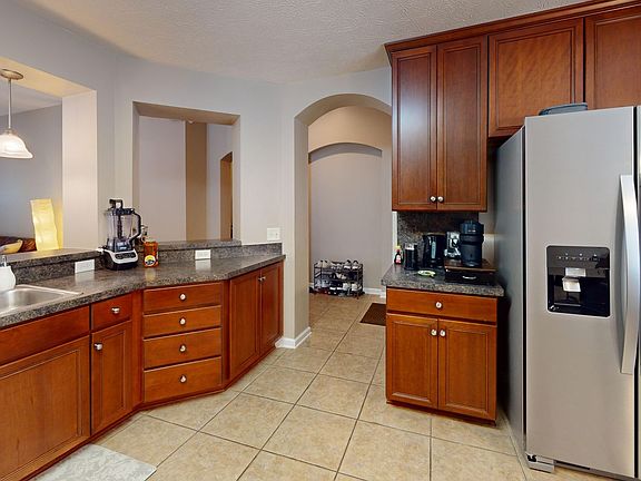 4th image of 8908 Ashland Park Pl