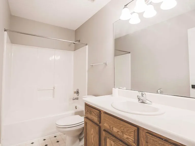 5460 Blue Oak Dr — Photo 14