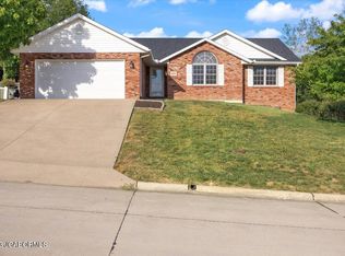 919 Garnet Point, Jefferson City, MO 65109