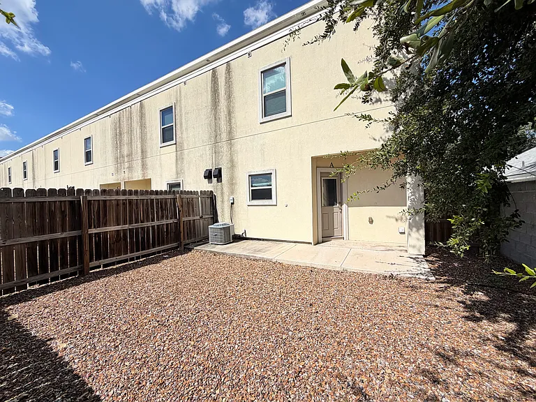 3302 S Sugar Rd #D — Photo 10