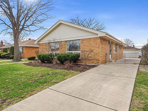 2nd image of 10909 Martindale Dr