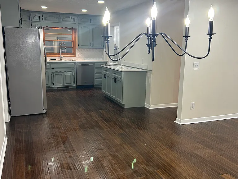 4044 S Broadway Ave — Photo 10