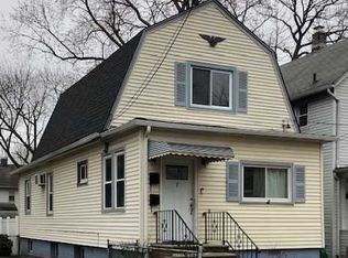7 Preston St, Ridgefield Park, NJ 07660