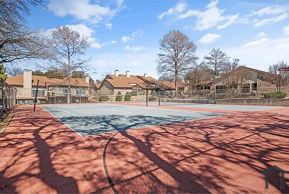 5814 Meadow Wood Ln — Photo 24