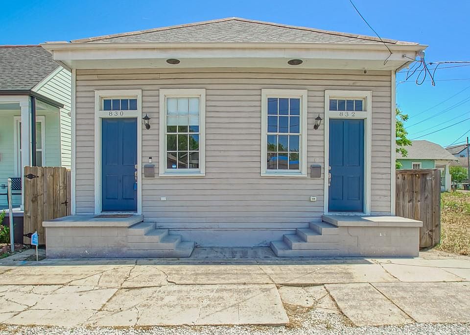 1st image of 830-32 Belleville St