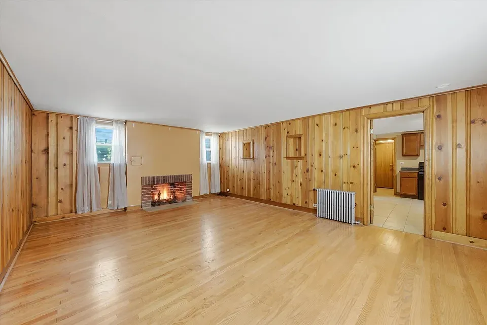 1 bed, 700 sqft, $1,300 — Photo 2