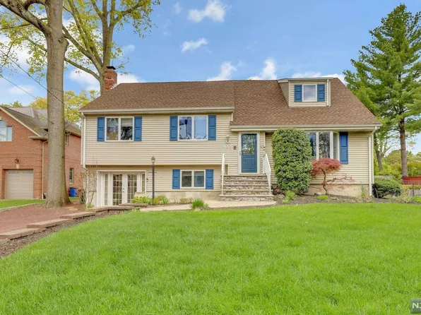 455 High St, Norwood, NJ 07648