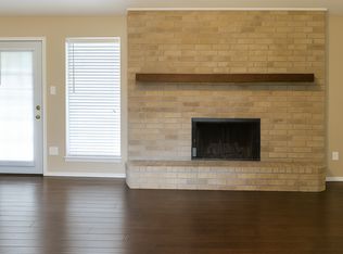 908 Kane St N, Fort Worth, TX 76126
