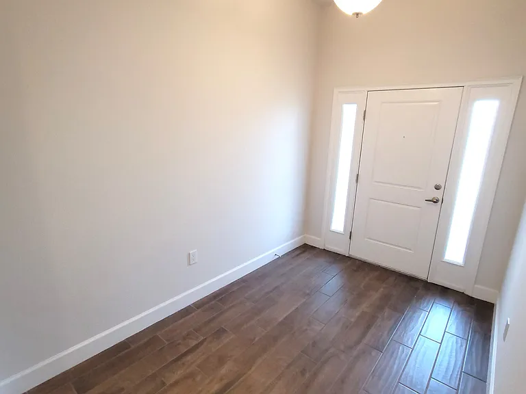 4829 Summit View Way — Photo 3