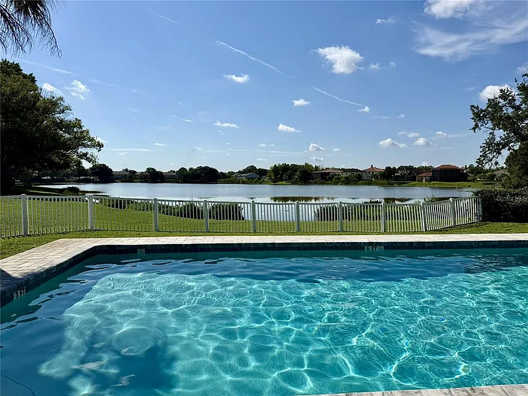 6905 Lake Place Ct — Photo 31