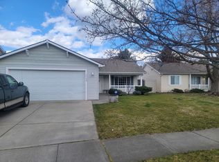 1702 N Aladdin Rd, Greenacres, WA 99016