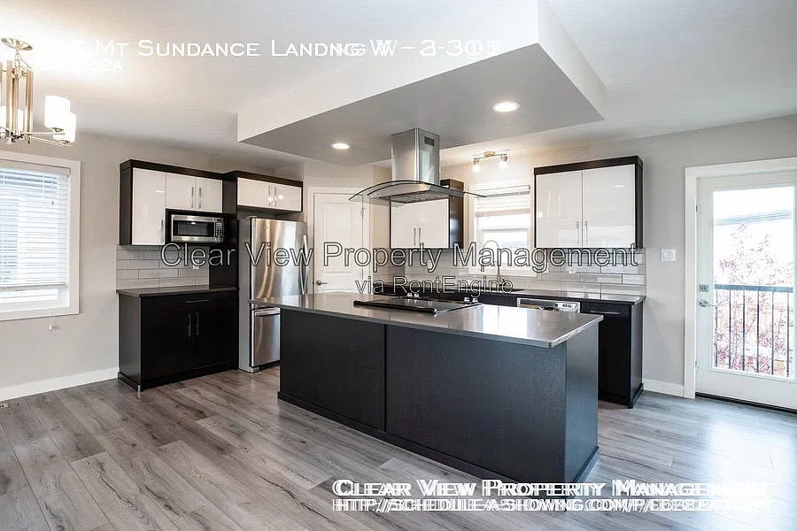 3 bed, 1.5 bath, $1,749 — Photo 4