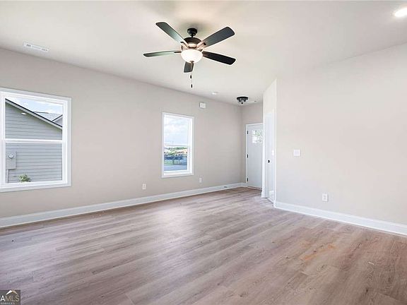5th image of 106 Winston Way