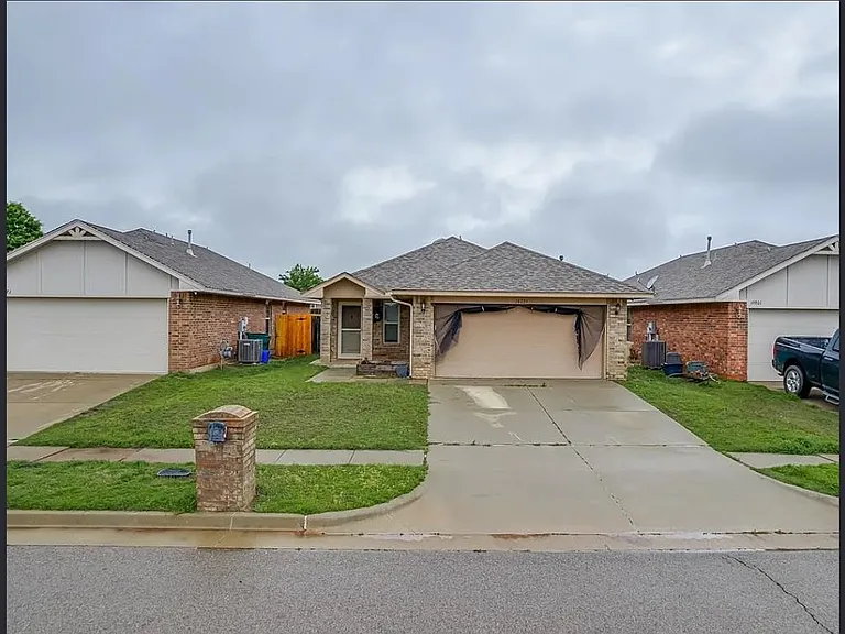 19725 Serenade Way — Photo 2
