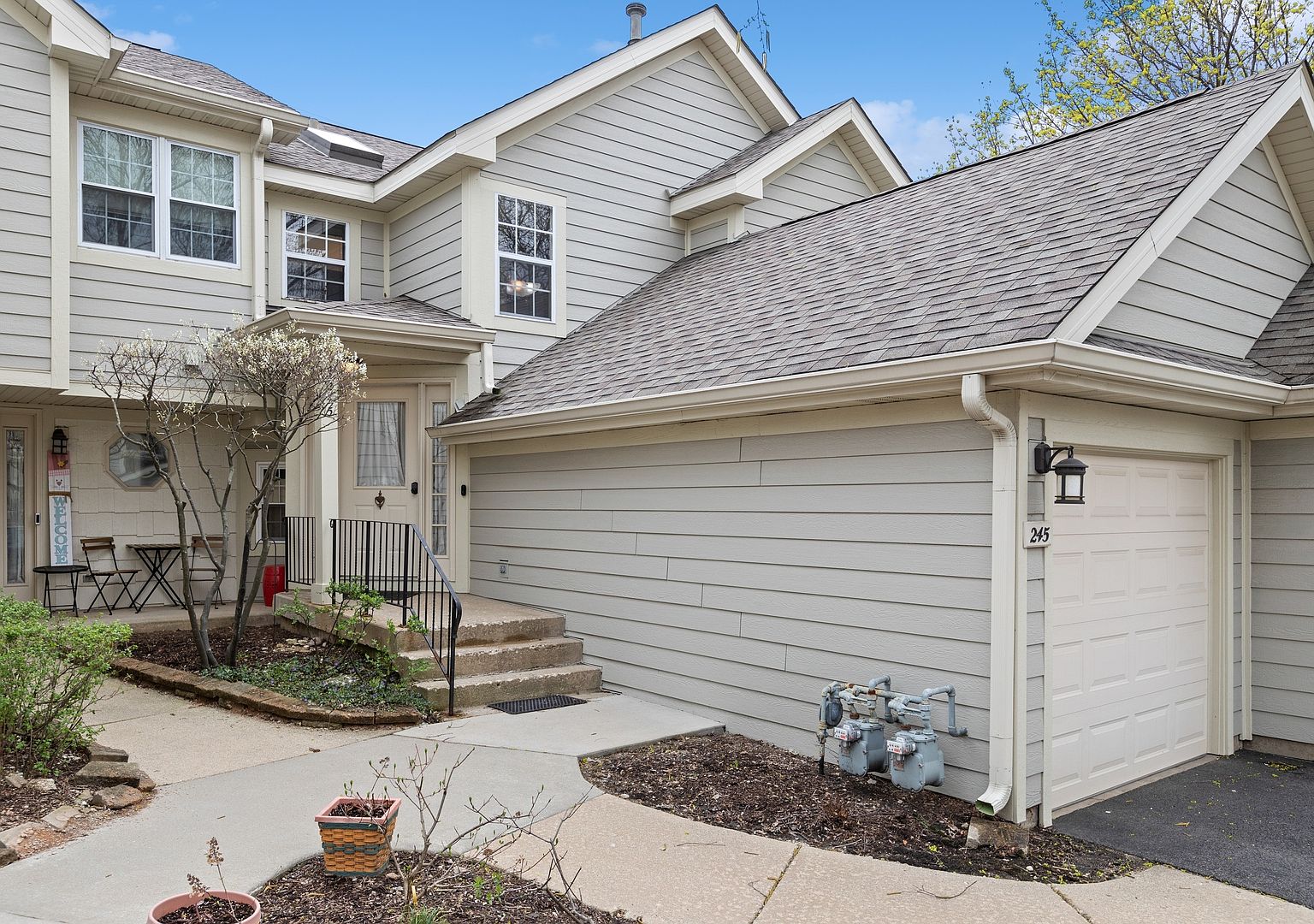 245 W Hamilton Dr, Palatine, IL 60067 Zillow