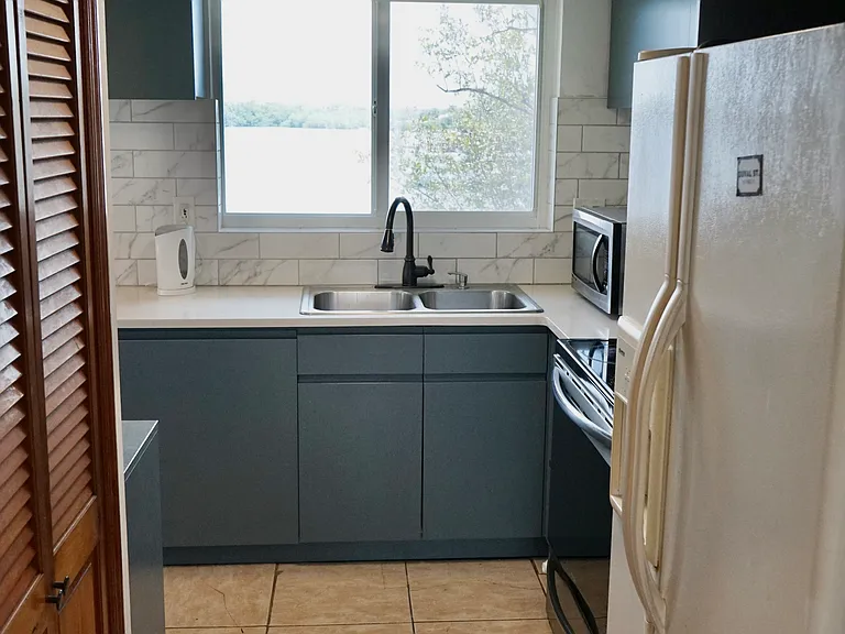 32 Hilton Haven Rd #5 — Photo 12