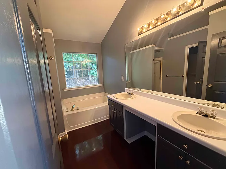 1936 Oakwood Grove Dr — Photo 22