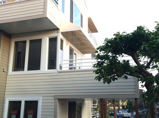 3828 Beach Dr SW APT 201, Seattle, WA 98116