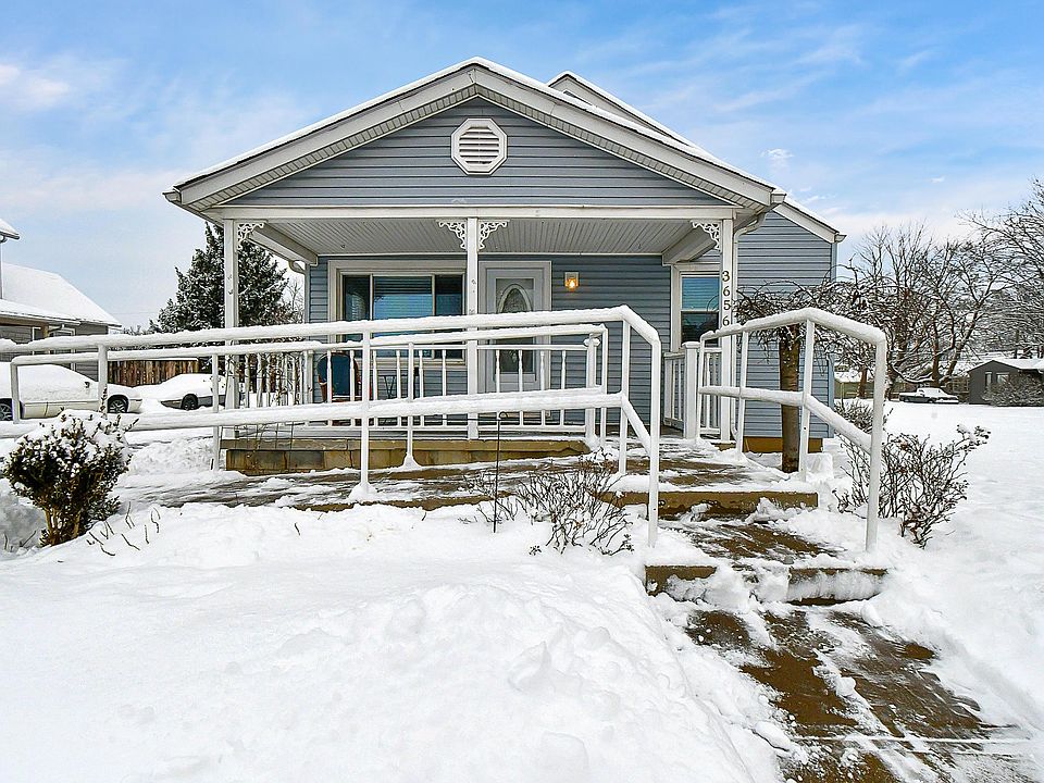 1st image of 3656 Park St